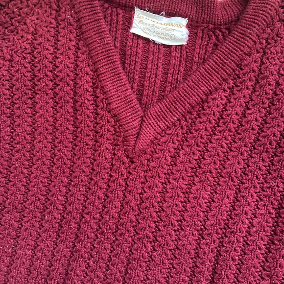 Vintage Broadway Sweater Large Maroon Cable Knit Retro Unisex Sweatshirt V Neck - Picture 2 of 3